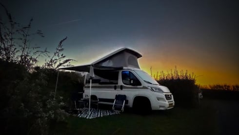 Stoere Duco – Reliable Hymer Sydney urban camper, comfortable, complete inventory