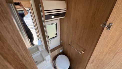 Bruce – 6 berth 707 Auto Roller 2026