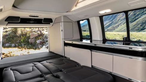 Woody – 2 berth Mercedes-Benz bus from 2018