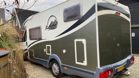Dream came true – Lovely 4 person family (incl dogs) camper