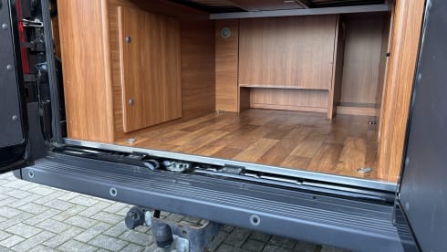 Lili & Otto – Campervan 2p