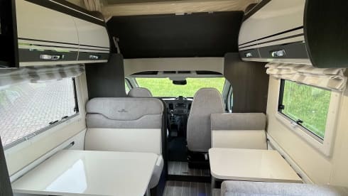 Sonnenschein  – Motorhome for 7 people