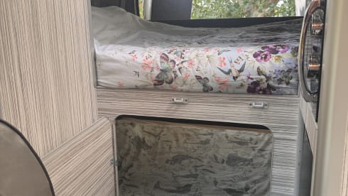 OFIE – Vi presentiamo OFIE, il nostro camper a 4 posti letto, pronto per la vostra avventura. 