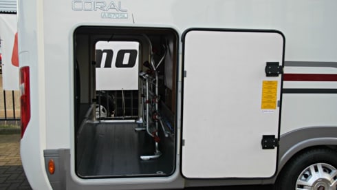 Spacious Luxury Family camper 5 people