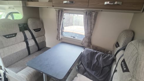 BROLA – 6 berth Fiat alcove from 2021