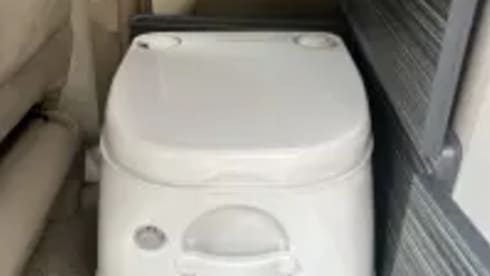 Hybrid – Compact Hybrid Family camper