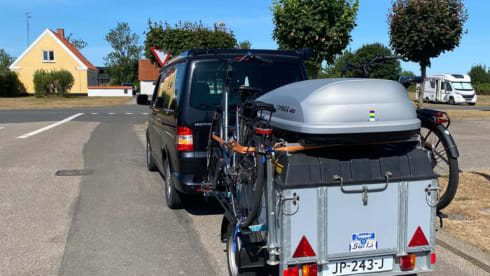 Tom – 4-person Volkswagen campervan from 2006