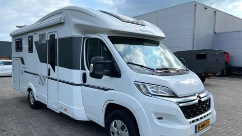 5p Adria Mobil semi-integrated uit 2019 163 PK