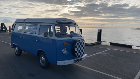 Bonnie – VW Westfalia bus