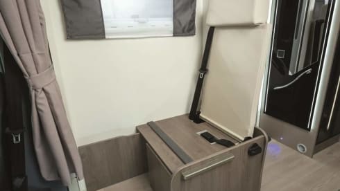 Titanium – 4p Chausson semi-integrated from 2020