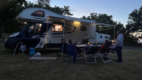 Travel The Wild – 6 berth Fiat Escape 696