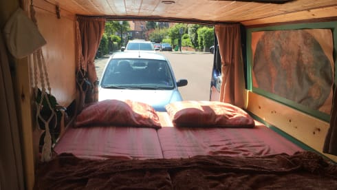 De Blauwe Rakker – Atmospheric camper van for the outdoorsman - Ford Transit