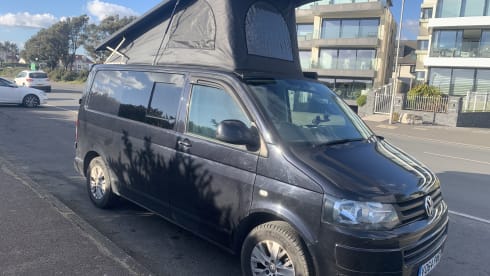 Dora – 4 berth VW Transporter Campervan 