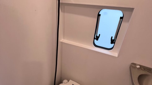 Matteo – Camperized van