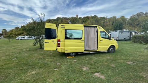 Yellowtrack  – Powerful Mercedes campervan – freedom, comfort and adventure for two!