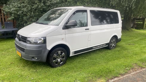 Milieuzone vriendelijk  – Recent, economical and complete VW T5 Camper