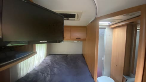 4p Bürstner semi-integrated uit 2006