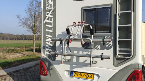 Gezellige 4-persoons alkoofcamper – ideaal voor stel of klein gezin