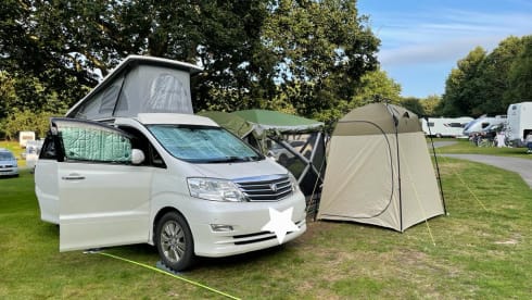 Alfie 2 – 3 berth Toyota campervan Insurance included