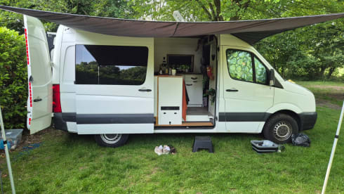 Olaf – Neat conversion Volkswagen Crafter L2H2
