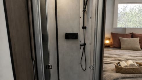 Nieuwe Benimar semi-integraal camper 2026 – automaat – 5 plaatsen