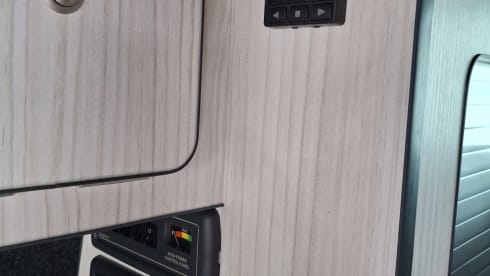 Skully – 4 berth Volkswagen campervan from 2014