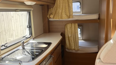Rola – Neat and well maintained Autoroller camper