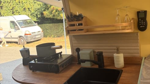 Boulder Bus – Off-Grid Opel Movano 4 gordel plaatsen 