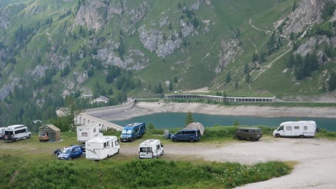 Nice 2 person camper