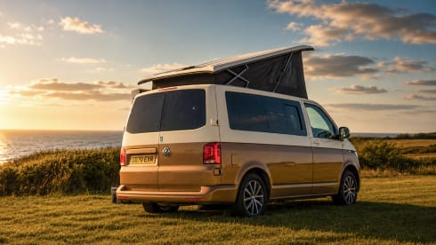 Oakley – Premium VW T6.1 Campervan 2021 — Hefdak, slaapplaatsen voor 4 personen
