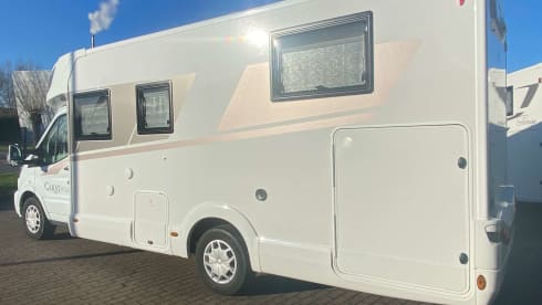 Louis – 4p McLouis 473G semi-integrated from 2024 Ford automatic 170 hp