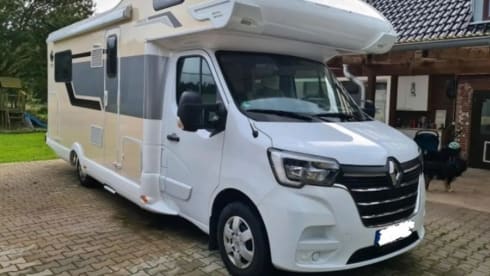 Elina – Ahorn Canada AE