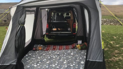 4 berth Volkswagen campervan 2016 6 speed, unique wooden interior