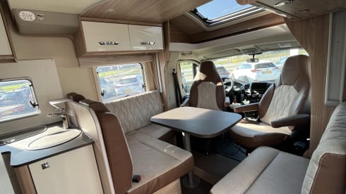 Vrijheid 2 – Luxury Bürstner T726 Length beds + Lifting bed 2021