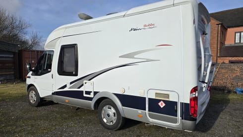 Monty  – The Best 4 berth Ford semi-integrated from 2011. 