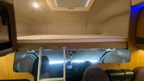 Irene – 6 berth Autotrail Apache 700