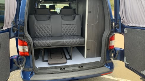 Blu – VW campervan INC FULL INSURANCE !!