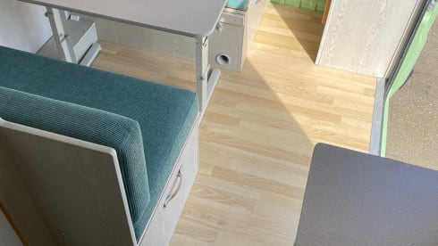 Possl bus camper with many free extras