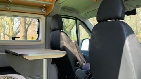 Mario – Perfect Fiat Bavaria Camp camper van for rent -automatic