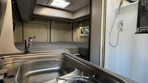 Pössl 600 – New Pössl campervan with length beds