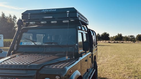 2p Land Rover rooftop from 2001