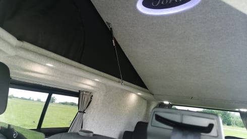 Vanny – Ford Transit Custom Camper