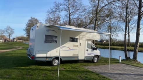 challenger – Spacious 6 person camper