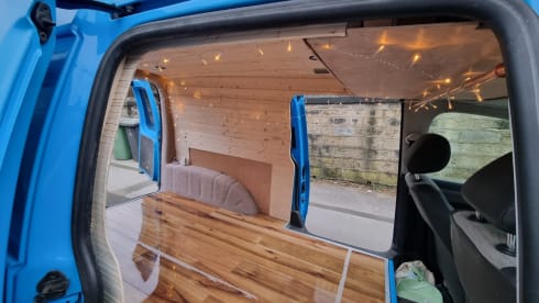 The Pickle Jar – 2 berth Volkswagen campervan from 2011