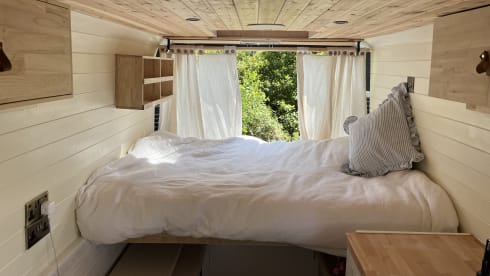 Camper Peugeot a 2 posti letto dal 2026