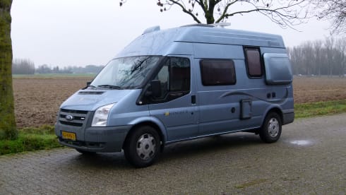Nice Dethleffs bus camper for 2 adults and 1 child