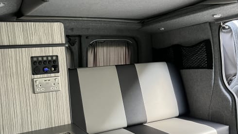 Cosy 2‑Berth Campervan for Scenic Getaways