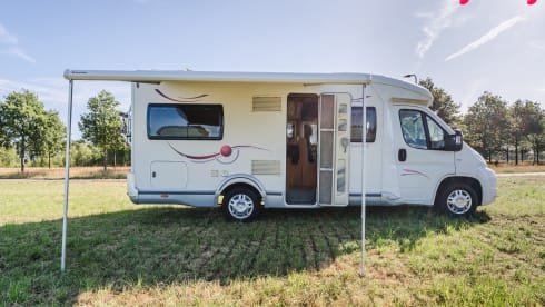 De bergveroveraar – 4p Challenger semi-integrated from 2009