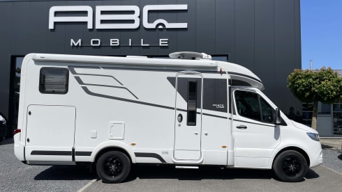 2p Hymer semi-integrated from 2021