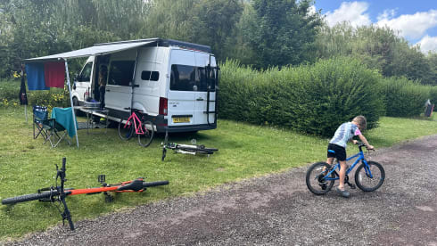 Big Easy – Stunning 4 Berth Custom VW Crafter (2024)